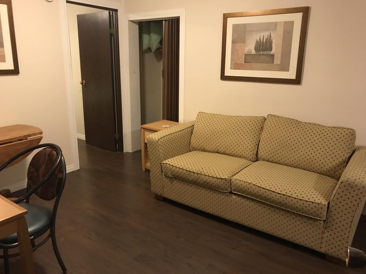 Cozy Comfort Sleeps 4 - 5 Min To Golf & Ski Διαμέρισμα Kimberley Εξωτερικό φωτογραφία